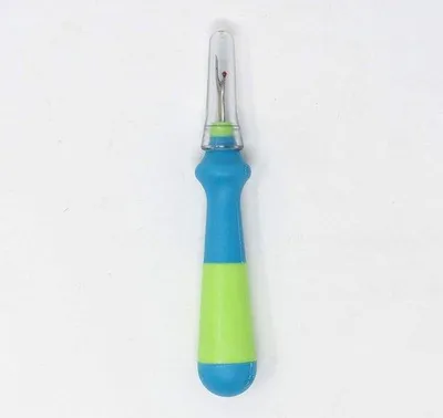 Obrázok produktu pre Ergonomický odstraňovač stehov – kliešte na pretrhnutú niť s veľkou rukoväťou a dlhým úchytom