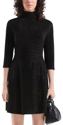Image de Robe en velours noire avec des paillettes