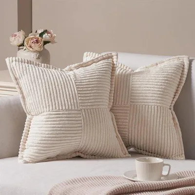Zdjęcie produktu dla Ibenzoa® Zestaw 2 poszewek na poduszki 45 x 45 cm – beżowe, miękkie, aksamitne z ukrytym zamkiem błyskawicznym, dekoracyjne poszewki na poduszki do sofy i łóżka