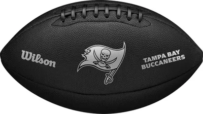 Produktbild von Wilson Nfl Team Metallic Premiere Tampa Bay Buccaneers American-football-ball Schwarz Schwarz One Size