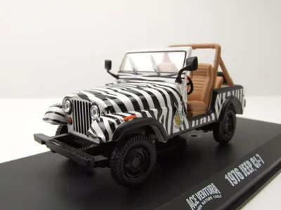 Produktbild von Greenlight Collectibles 86574 Jeep CJ-7 1976 weiß schwarz Ace Ventura 1:43