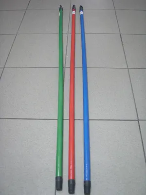 Zdjęcie produktu dla kij metalowy z gwintem czerwony110cm