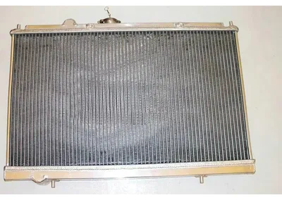 Imagen del producto de Radiador de aluminio - Compatible con Mitsubishi Lancer Evolution 1, 2 y 3 - Piezas de automoción para refrigeración