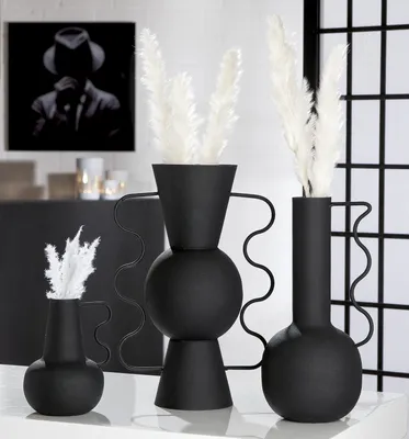 Produktbild von Gilde Vase, Brocca, Metall, schwarz, VE 2 Höhe: 28.00 cm Breite: 20.00 cm Tiefe: 11.00cm 56161