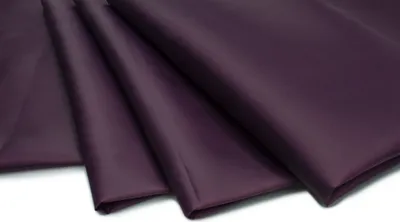 Immagine prodotto di Fodera in poliestere, leggermente trasparente, prugna 50 x 150 cm