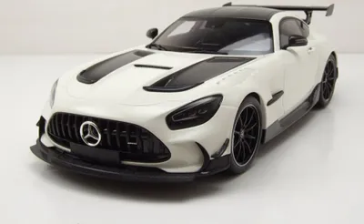 Produktbild von Minichamps 155032022 Mercedes AMG GT Black Series 2020 weiß metallic 1:18
