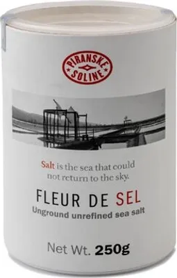 Obrázek produktu pro Piranske Soline Solni cvet (Fleur de Sel) Přírodní, ručně sbíraná, nerafinovaná mořská sůl 250 g kartonová plechovka