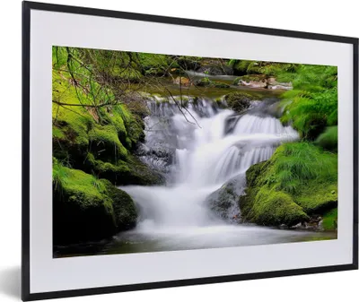 Produktbild von MuchoWow® Gerahmtes Poster Wasser - Natur - Wasserfall 60x40 cm - Poster mit Schwarzem Bilderrahmen Wandposter Rahmen Foto Bilder - Schlafzimmer - Plakat in Rahmen - Drucken