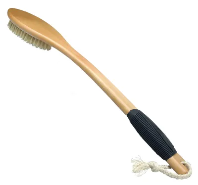 Image de Brosse de bain en bois avec long manche, idéale pour l'exfoliation