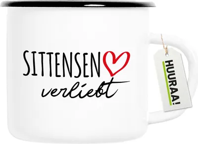 Produktbild von Huuraa Emaille Tasse Sittensen verliebt 300ml Vintage Campingbecher Geschenkidee