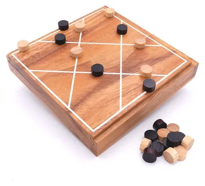 Produktbild von LÜCKE MIT TÜCKE - interessantes Brettspiel
