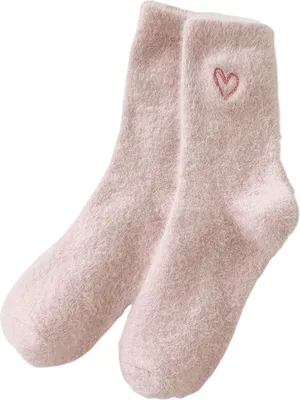 Produktbild von 1 Paar Wintersocken, verdicktes Plüsch-Mittelrohr, hochelastische Socken mit Herzstickerei, rutschfeste Anti-Pilling-Bodensocken, bequeme, warme Schlafsocken