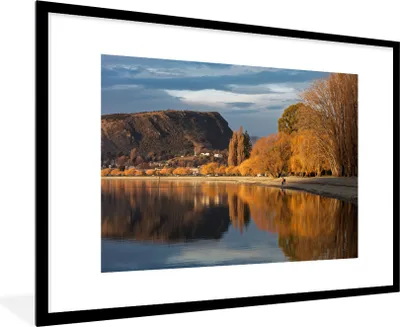 Produktbild von MuchoWow® Gerahmtes Poster See - Berg - Wald 90x60 cm - Poster mit Schwarzem Bilderrahmen Wandposter Rahmen Foto Bilder - Wanddekoration - Fotos