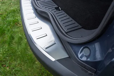Produktbild von Edelstahl Ladekantenschutz für Ford S-Max Abkantung 2006-2010