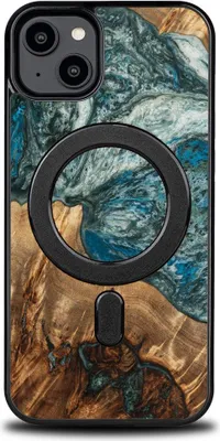 Produktbild von Bewood Unique Case für iPhone 14 Plus - Planeten - Erde mit MagSafe