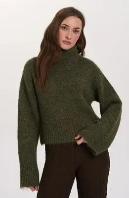 Produktbild von Grüner Damen-Langarm-Strickpullover mit Rollkragen und weiten Ärmeln, Größe S