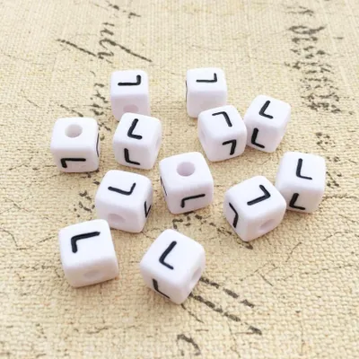 Image de Perles pour lettres, 30 pièces, 6x6 mm, blanc avec noir, carré, lettre L