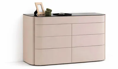 Immagine prodotto di Comodà di design in legno beige con vani portaoggetti per la camera da letto