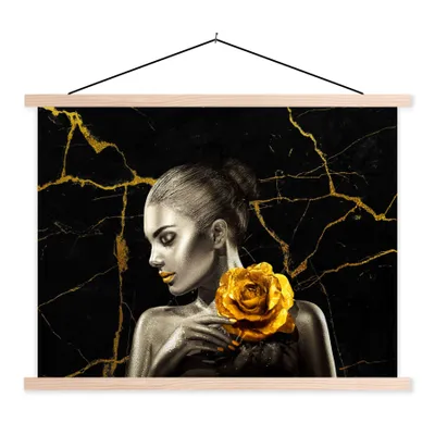 Produktbild von MuchoWow® Textilposter Frauen - Rosen - Gold - Marmor 40x30 cm mit holzfarbenen Rahmen - Bilder