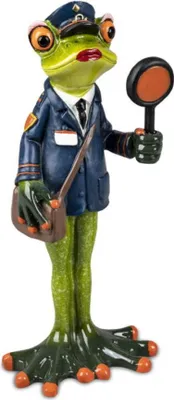 Eine Figur eines Frosches, die als Zugbegleiterin verkleidet ist. Sie trägt eine dunkelblaue Uniform