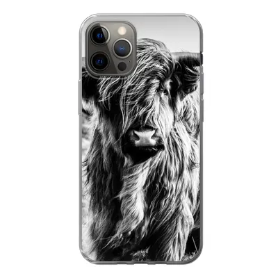 Produktbild von MuchoWow® Handyhülle Schutzhülle Hülle für iPhone 13 Pro Schottischer Highlander - Natur - Kuh - Schwarz - Weiß Silikon Softcase Handy Hülle - Handy-Tasche