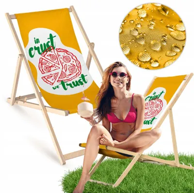 Produktbild von Liegestuhl klappbar aus Holz mit Schriftzug „In Crust We Trust“ – Klappstuhl Klappliege Sonnenstuhl Strandstuhl Gartenliege