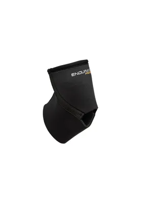 Imagen del producto de Vendaje para el tobillo ENDURANCE PROTECH, con tejido elástico de 4 direcciones, color , talla M