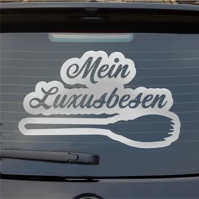 Produktbild von Heckscheibenaufkleber Mein Luxusbesen Hexe Witch 55x33 cm Silber Auto Aufkleber Sticker