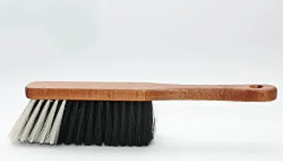 Produktbild von Robuster Handfeger 290 mm: Kehrbesen aus Naturholz mit Kunststoffborsten für Haus & Werkstatt, 1 Stück