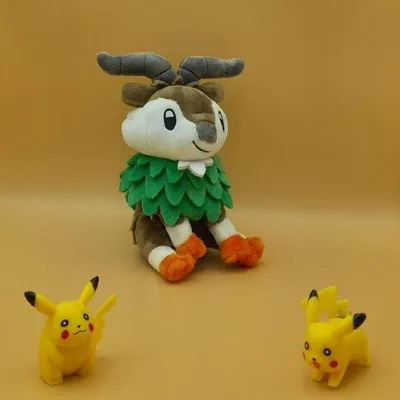 Obrázek produktu pro Pokémon Mähikel plyšák - 14 cm plyšová hračka Skiddo