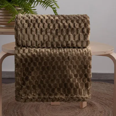 Produktbild von Warme Wohndecke CINDY6 – kuscheliger Begleiter in der Winterszeit 170X210 cm dunkelbraun