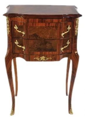 Produktbild von Casa Padrino Barock Nachtschrank aus Massivholz in Mahagoni und Gold mit 2 Schubladen, 50 x 30 x 80 cm
