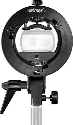 Zdjęcie produktu dla Walimex Pro Universal System Flash Holder S-Type (do systemowych i kompaktowych lamp błyskowych, mocowanie lamp błyskowych Speedlite, idealny do softboxów, reflektorów, beauty dish, parasolek refleksyjnych, płynna regulacja) czarny (1021219)