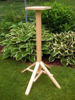 Immagine prodotto di Supporto in legno per casetta per uccelli, ideale per il giardino