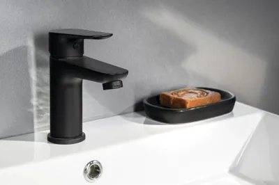 Obrázok produktu pre Umývadlová batéria LOTTA, čierna matná