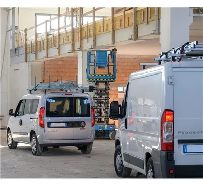 Obrázok produktu pre Menabo Professional | Strešný nosič pre Volkswagen - Caddy (2K) Life/Maxi/Van, modelové roky 2004-2015 - hliník - dĺžka 125 cm - nosnosť 150 kg - balenie obsahuje 3 kusy