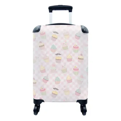 Produktbild von MuchoWow® Koffer Handgepäck Trolley Rollkoffer Kleine Reisekoffer mit 4 Rollen - Cupcakes - Valentinstag - Liebe - Design - Cabin Size < 55x40x23 cm & 55x40x20 cm - Fotokoffer - Kabinenkoffer - Boardgepäck - Reise-Box - Reisekoffer - Reisegepäck - Koffer mit Bild - Trolley für Kinder