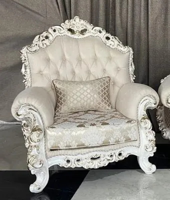Produktbild von Casa Padrino Luxus Barock Sessel Creme / Weiß / Gold - Prunkvoller Wohnzimmer Sessel - Barockstil Wohnzimmer Möbel - Luxus Möbel im Barockstil - Barock Einrichtung - Wohnzimmer Einrichtung