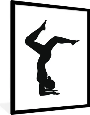 Produktbild von MuchoWow® Gerahmtes Poster Yoga - Frau - Weiß 60x80 cm - Poster mit Schwarzem Bilderrahmen Wandposter Rahmen Foto Bilder - Wohnzimmer - Dekorationen - Prämie
