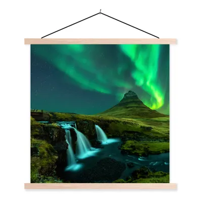 Produktbild von MuchoWow® Textilposter Nordlichter - Wasserfall - Berg - Island 120x120 cm mit holzfarbenen Rahmen - Textil-Poster