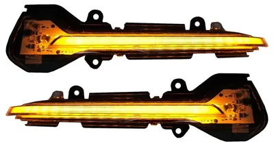 Imagen del producto de Luces LED para retrovisor con indicador dinámico, compatibles con Seat Leon 5F (a partir de 2012), Ibiza KJ y Arona KJ (a partir de 2018).