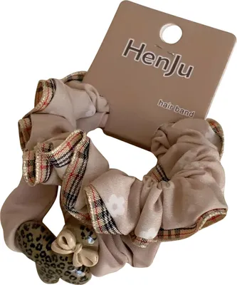 Produktbild von 3er-Set Scrunchies mit Schleifen und irisierenden Charms beige