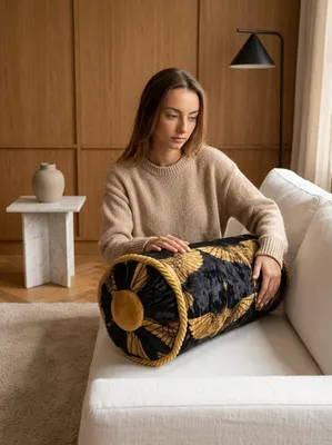 Zierkissen Rolle Crush Velvet Goldene Vögel 40 cm