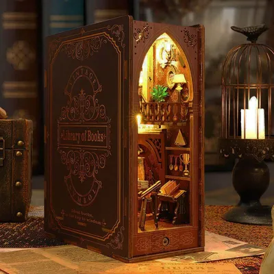 Produktbild von DIY Book Nook Chroniken der Geschichte - 3D-Puzzle - 200 Teile - Miniaturhaus - mit LED