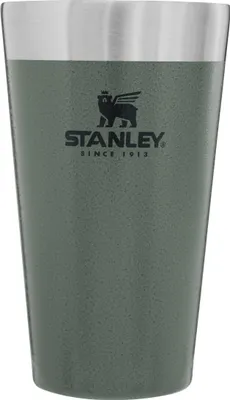 Produktbild von Stanley Adventure Stacking Bierkrug 473 ml - Edelstahl Thermobecher Hält 4 Stunden Kalt - BPA-Frei - Stapelbare Doppelwandiger, Vakuumisolierter Thermotasse - Spülmaschinenfest - Hammertone Green