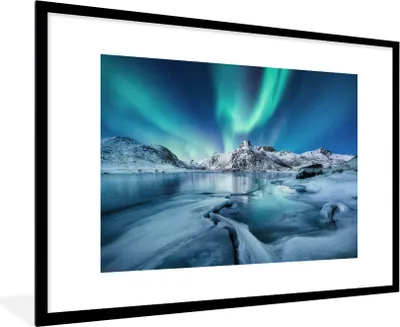 Produktbild von MuchoWow® MuchoWow® Gerahmtes Poster Nordlichter - Schnee - Eis - Norwegen 90x60 cm - Poster mit zchwarzem Bilderrahmen - Wanddekoration - Fotos