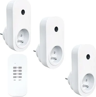 Image de Solight DY09 Set de prises sans fil 3+1, 3 prises, 1 contrôleur