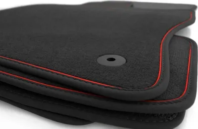 Produktbild von Fußmatten Passend für VW Golf 8 (alle) Premium Automatten Zubehör Tuning Qualität 4x GTI R-Line (Zierband Rot) Velours schwarz