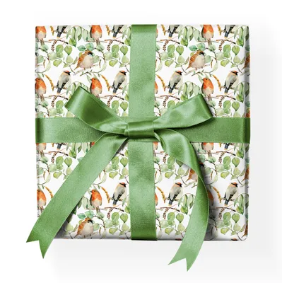 Produktbild von Klassisches Vogel Geschenkpapier mit gemalten Singvögeln auf Ästen, weiß - G23070, 32 x 48cm