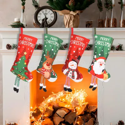 Weihnachtsstrümpfe zum Befüllen, 4 Stück, Rentier-Design, 3D